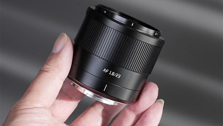 TTArtisan推出新款AF 23mm f/1.8 APS-C定焦鏡頭