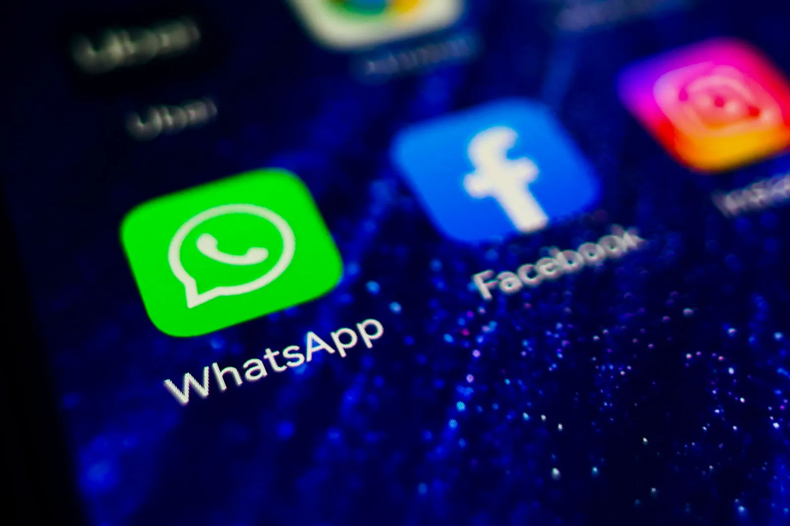 WhatsApp測試「動態直接私訊」功能 簡化社交互動流程