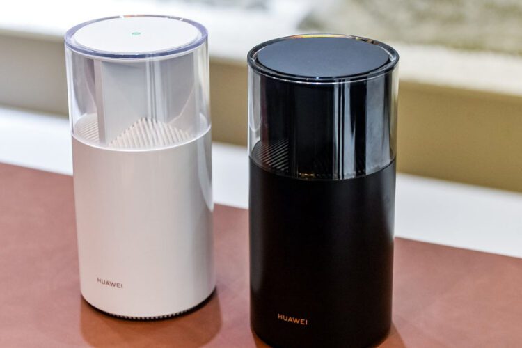 華為余承東親測組裝！路由X1 Pro官宣：11天線+Wi-Fi 7，4月16日發布