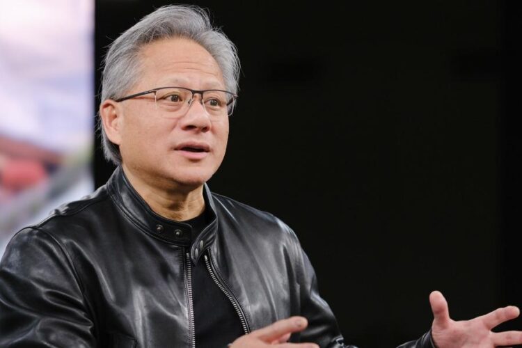 NVIDIA執行長黃仁勳示警：美晶片禁令反助華為崛起 中國市佔慘跌45%