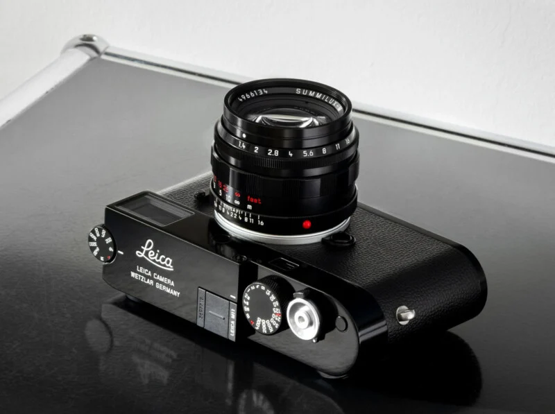 Leica 同步推出四款新鏡頭 Safari 軍綠色復刻與經典黑漆版本引收藏熱潮