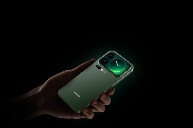 小米17 Pro 後置螢幕再進化 新增「視頻提詞器」搶攻內容創作市場